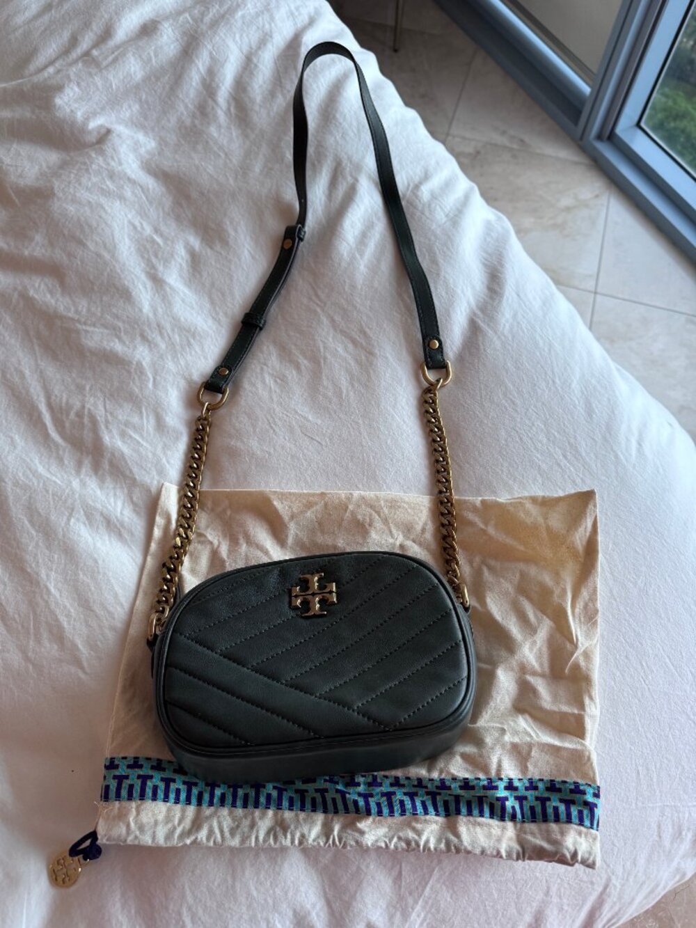 Tory Burch Kira Chevron Small Camera Bag Forest Green 90450